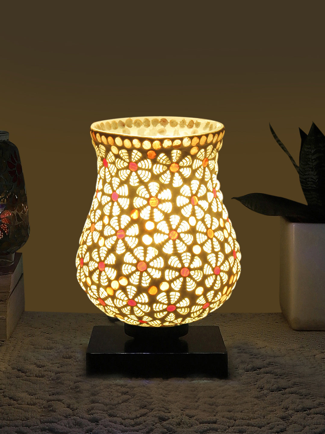 Mosaic Glass Table Lamp with wood Square Black Base (NM07)