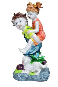 Polyresin Couple Showpiece