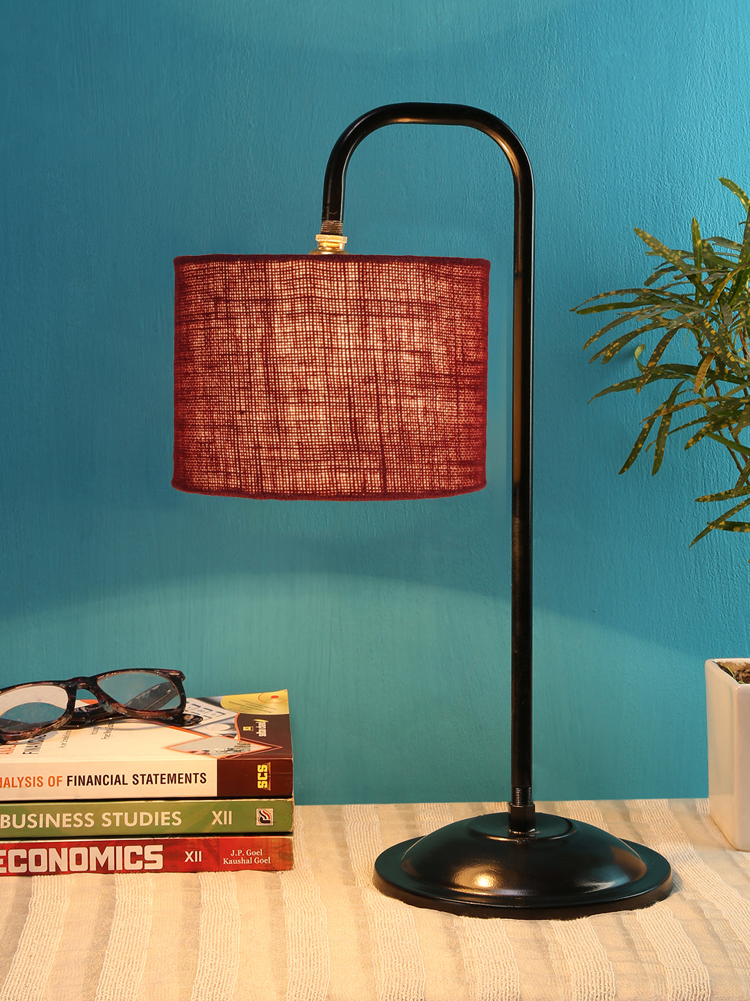 Maroon Jute Shade Iron Table Lamp (RM08)