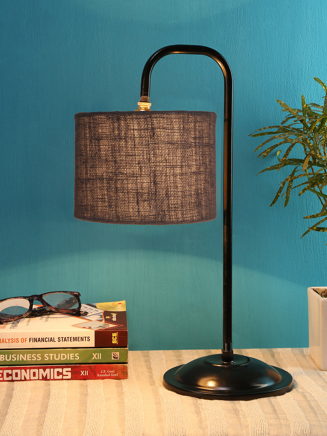 Grey Jute Shade Iron Table Lamp (RM17)