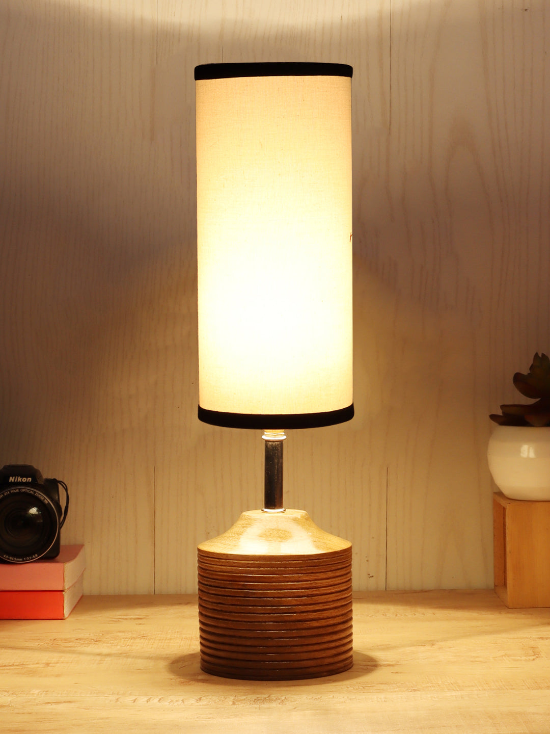 Wood Table Lamp with Multicolor Cotton Shade (AEAP10)