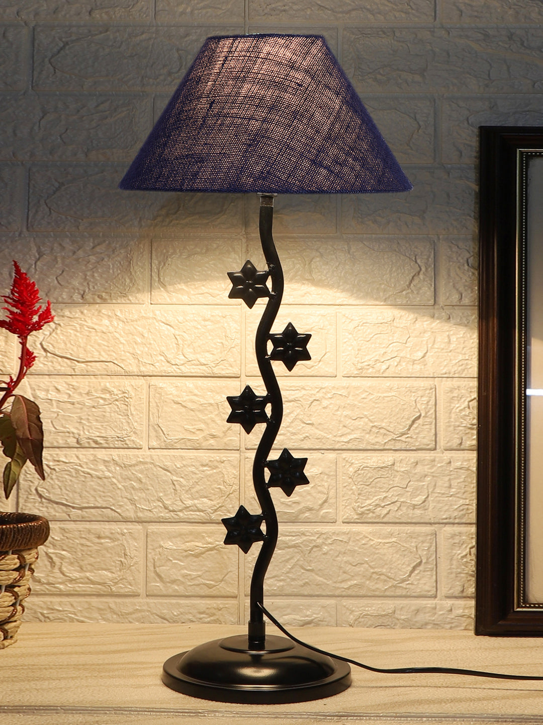 Blue Jute Zig Zag Star Table Lamp with Iron Base (AE11)