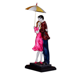 Resin And Marble Dust Valentine's Day Gift Love Couple With Umbrella Showpiece