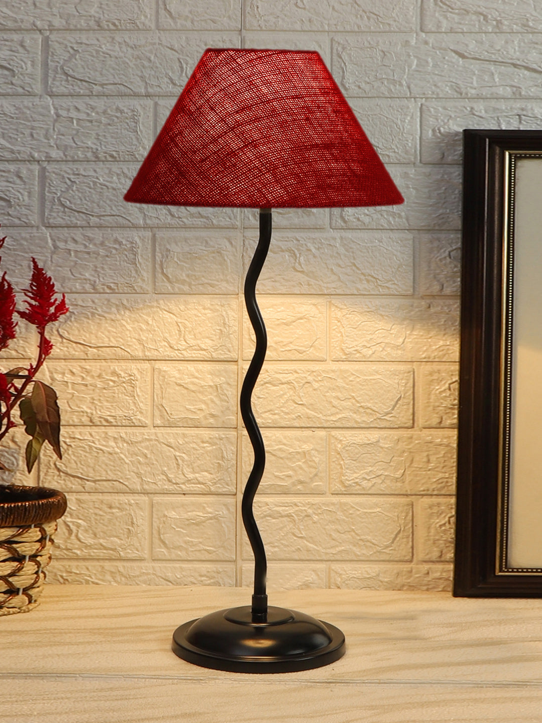 Maroon Jute Zig Zag Table Lamp with Iron Base (AE10)