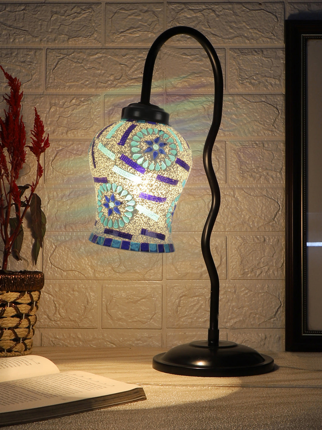 Multicolor Mosaic Glass Zig Zag Curvy Table lamp with Iron Base (EN05)