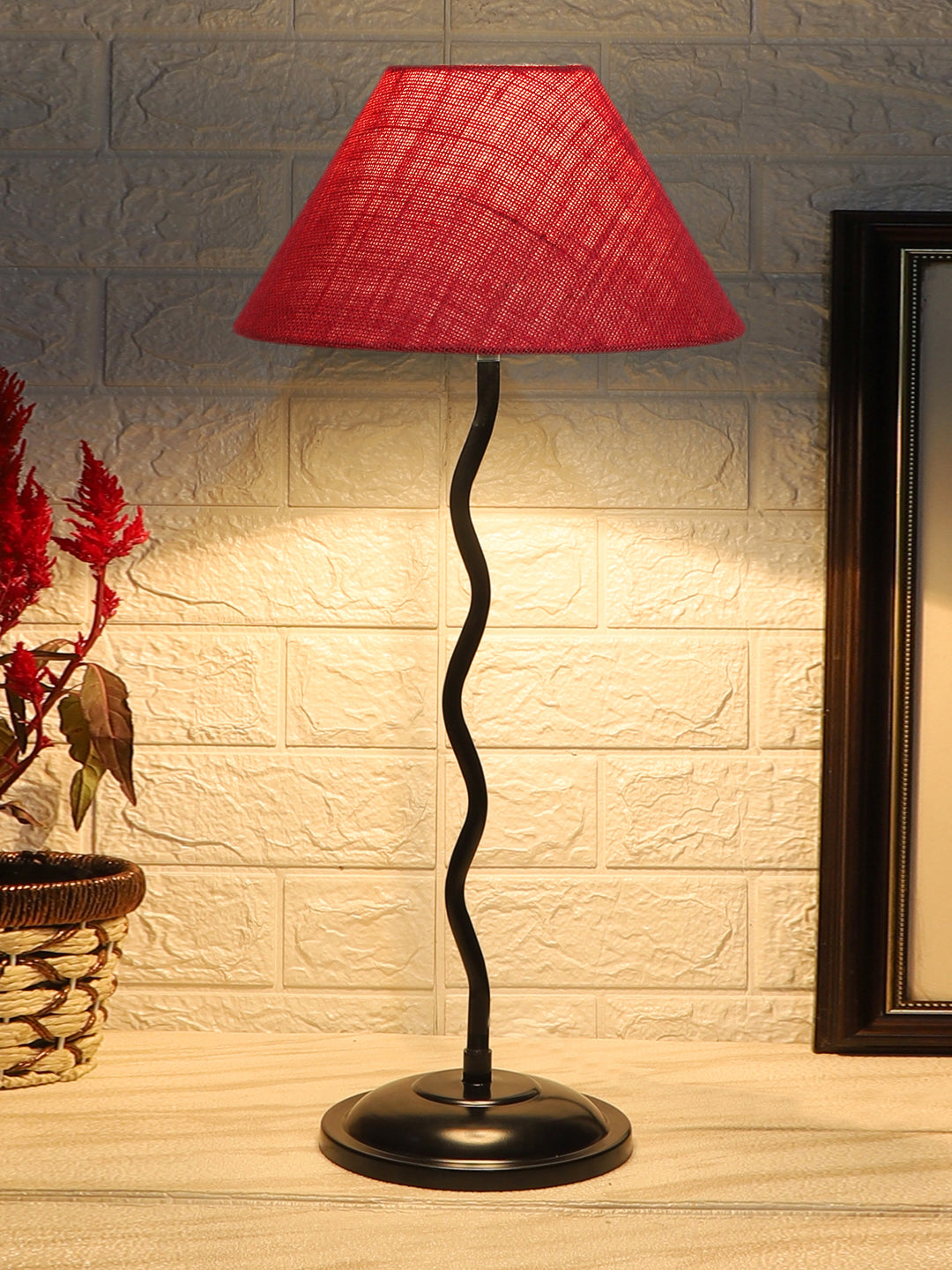 Pink Jute Zig Zag Table Lamp with Iron Base (AE09)